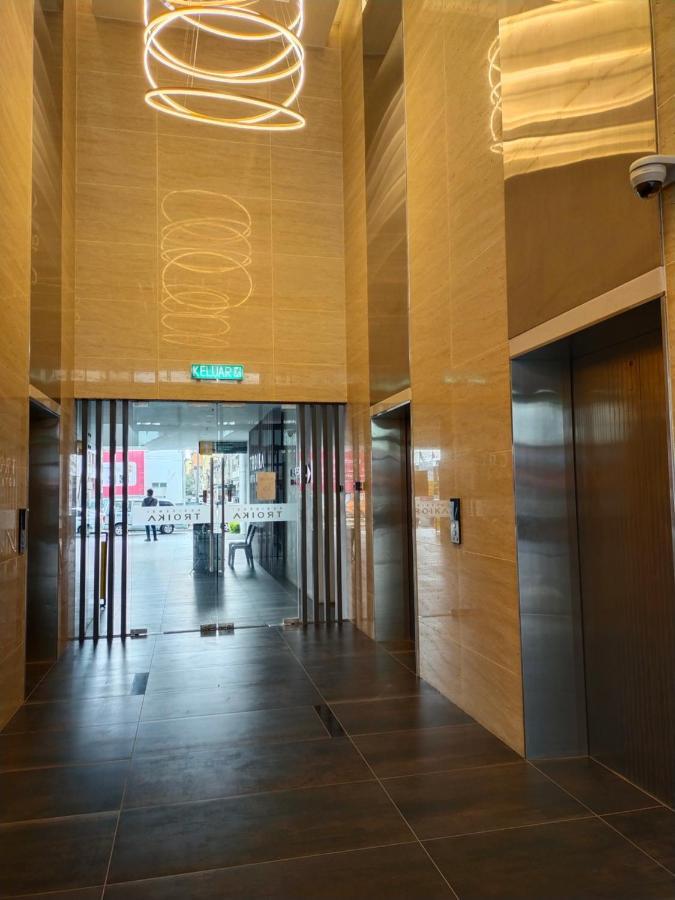 Cmk Troika Apartmen#Free Netflix 哥打巴鲁 外观 照片