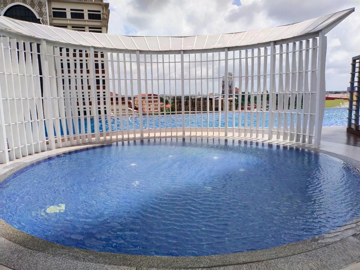 Cmk Troika Apartmen#Free Netflix 哥打巴鲁 外观 照片