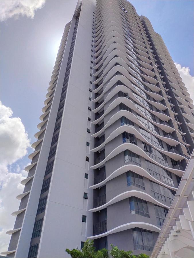 Cmk Troika Apartmen#Free Netflix 哥打巴鲁 外观 照片