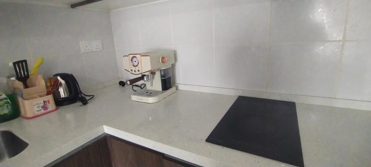 Cmk Troika Apartmen#Free Netflix 哥打巴鲁 外观 照片