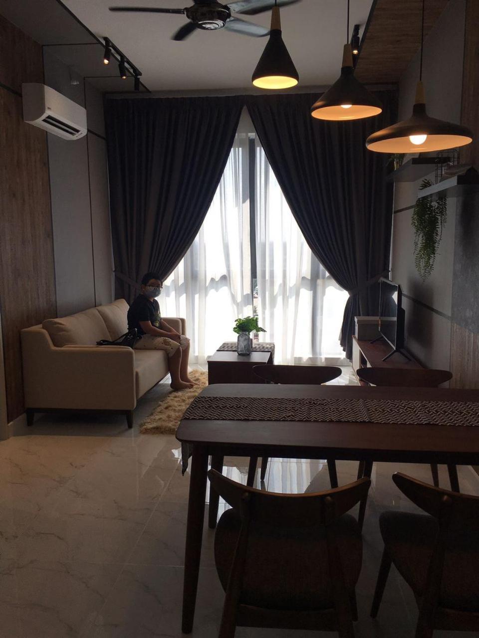 Cmk Troika Apartmen#Free Netflix 哥打巴鲁 外观 照片